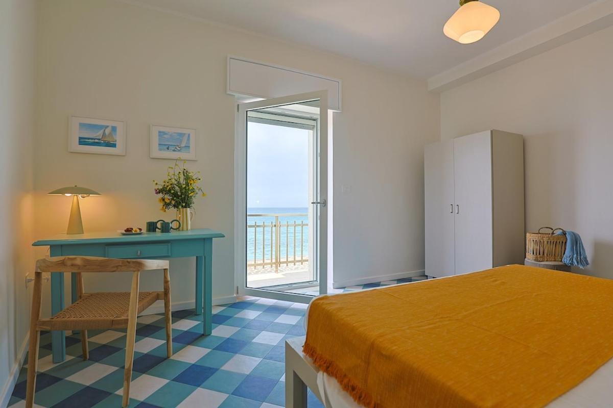 Panoramico Appartamento Lido Conchiglie Gallipoli Extérieur photo